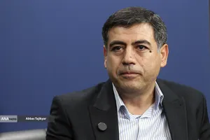 &laquo;علیرضا زارعی&raquo; استاد نمونه دانشکده ریاضی دانشگاه شریف در جنگ رمضان