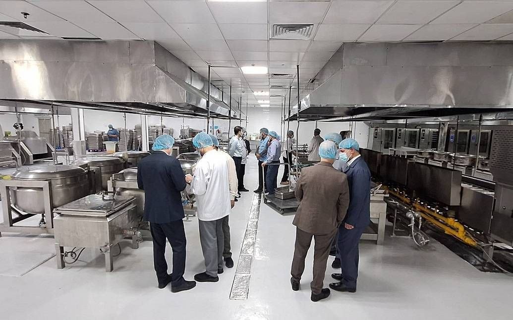 بازدید رئیس ستاد مدینه از آشپزخانه زین