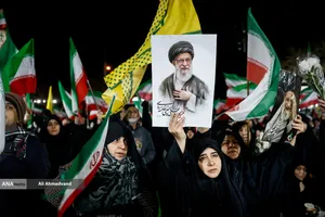 اجتماع مردمی در حمایت از رزمندگان اسلام - میدان صنعت
