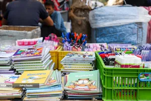 بازار داغ لوازم التحریر