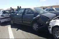 تصادف زنجیره‌ای در اتوبان تهران کرج با ۱۱ مصدوم و ۳ فوتی