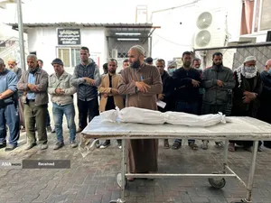شهرک نشینان صهیونیست مسیر کامیون&zwnj;های حامل آرد به نوار غزه را بستند