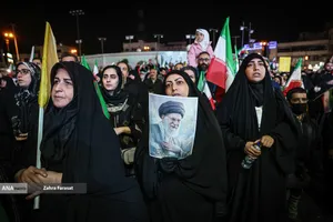 اجتماع مردمی در حمایت از رزمندگان اسلام