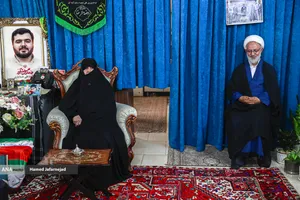 دیدار با خانواده شهید نخبه علی خدایاری