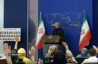 بقائی: چشم در چشم دشمن برای منافع کشور می‌جنگیم/ پشتوانه مردمی داریم
