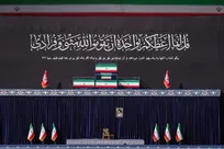 آیت‌الله سبحانی بر پیکر مطهر رهبر شهید انقلاب اقامه نماز کردند + فیلم