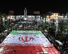 خیابان‌های ایران صحنِ امام رضا(ع) شد؛ طنین عشق در اجتماع بزرگ مردم و دانشگاهیان امام‌رضایی