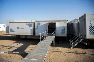 خدمت&zwnj;رسانی بیمارستان سیار برکت در عمود ۹۸۹ طریق الحسین