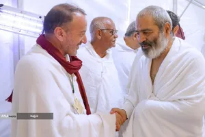 بازدید از بیمارستان صحرایی و کاروان جانبازان