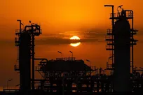 قرارداد‌های جدید توسعه میدان نفت پایدار غرب امضا شد