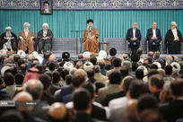 دیدار مسئولان نظام و سفرای کشورهای اسلامی با مقام معظم رهبری