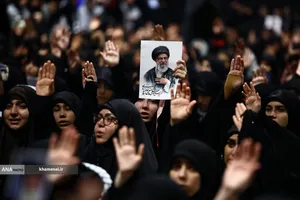 عزاداری هیئت&zwnj;های دانشجویی به مناسبت اربعین حسینی در جوار محل شهادت رهبر شهید انقلاب