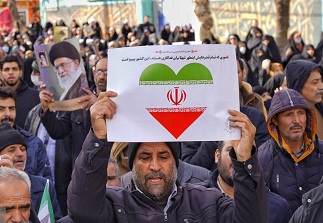 خروش خودجوش مردم شهرستان کوار در اعتراض به فتنه‌گری اغتشاشگران