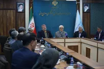 عارف: مردم صحنه‌گردانان واقعی‌اند/ هشدار به سوءاستفاده‌کنندگان از گرانی‌های ناگهانی