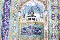 امام جمعه شهرکرد: دشمنان جمهوری اسلامی در تنگه هرمز گرفتار شده‌اند