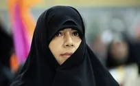 زنان مقتدر ایران نشان دادند که تا پای جان پای کار انقلاب ایستاده‌اند+ فیلم