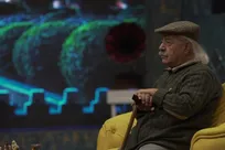 چرا باید از ایران بروم؟! / دستمزد یک بازیگر ۳۰ میلیارد است دستمزد من ۱۰۰ میلیون!