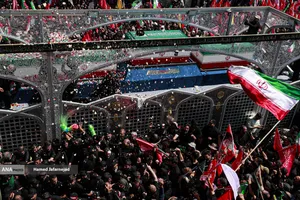 تشییع پیکر مطهر آقای شهید ایران و خانواده ایشان