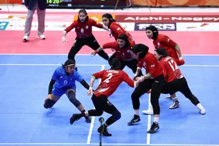 المنتخب الإيراني للسيدات يحصد الميدالية الفضية في منافسات الكابادي بدورة الألعاب الآسيوية
