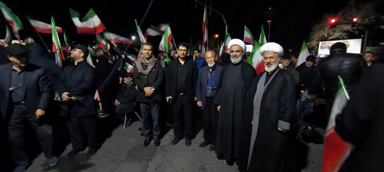 حضور پرشور دانشگاهیان و مردم در میعادگاه شبانه واحد تهران غرب