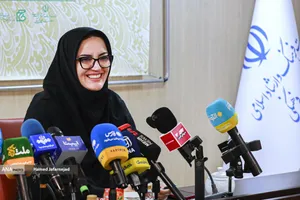 آزاده نظر بلند دبیرکل نهاد کتابخانه های عمومی کشور