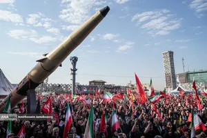 تشییع پیکر مطهر آقای شهید ایران و خانواده ایشان
