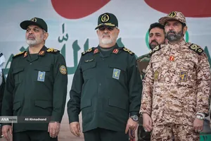 سرلشکر پاسدار محمد پاکپور فرمانده کل سپاه پاسداران انقلاب اسلامی، سردار احمد وحیدی جانشین ستادکل نیروهای مسلح و سردار حسن حسن&zwnj;زاده فرمانده سپاه حضرت محمد رسول&zwnj;الله(ص)