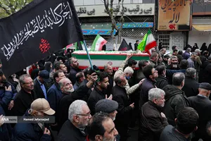 تشییع پیکر ام البنین تهران مادر شهیدان افراسیابی با حضور گسترده مردم انقلابی و شهیدپرور خیابان نبرد- پیروزی