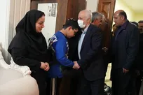 دیدار رئیس بنیاد شهید و امور ایثارگران با خانواده شهید فرهاد فلاحی/ اوحدی: فرزندان شهدا، فرزندان همه ملت ایران‌ هستند