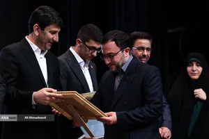 ستار هاشمی وزیر ارتباطات و فناوری اطلاعات