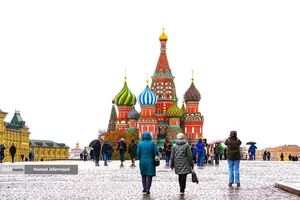 کلیسای جامع سنت باسیل (St. Basil&rsquo;s Cathedral) در میدان سرخ مسکو روسیه