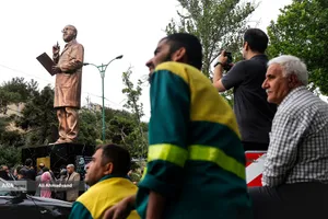 رونمایی از تندیس شهید مصطفی چمران
