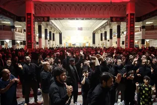قم در شب تاسوعای حسینی غرق در عزا و ماتم است