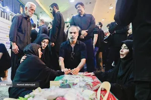 تشییع و خاکسپاری شهدای حملات رژیم صهیونیستی در قطعه42 بهشت زهرا(س)