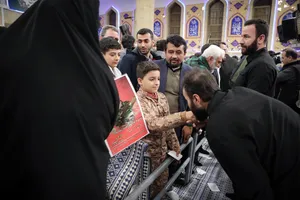 دیدار خانواده شهدای اقتدار با رهبر انقلاب در روز میلاد امیرالمومنین علیه&zwnj;السلام