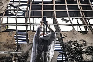 بازدید خبرنگاران خارجی از آثار به&zwnj;جامانده از حمله موشکی رژیم صهیونیستی به ساختمان شیشه ای صدا و سیما که در تاریخ ۲۴ تیرماه صورت گرفت