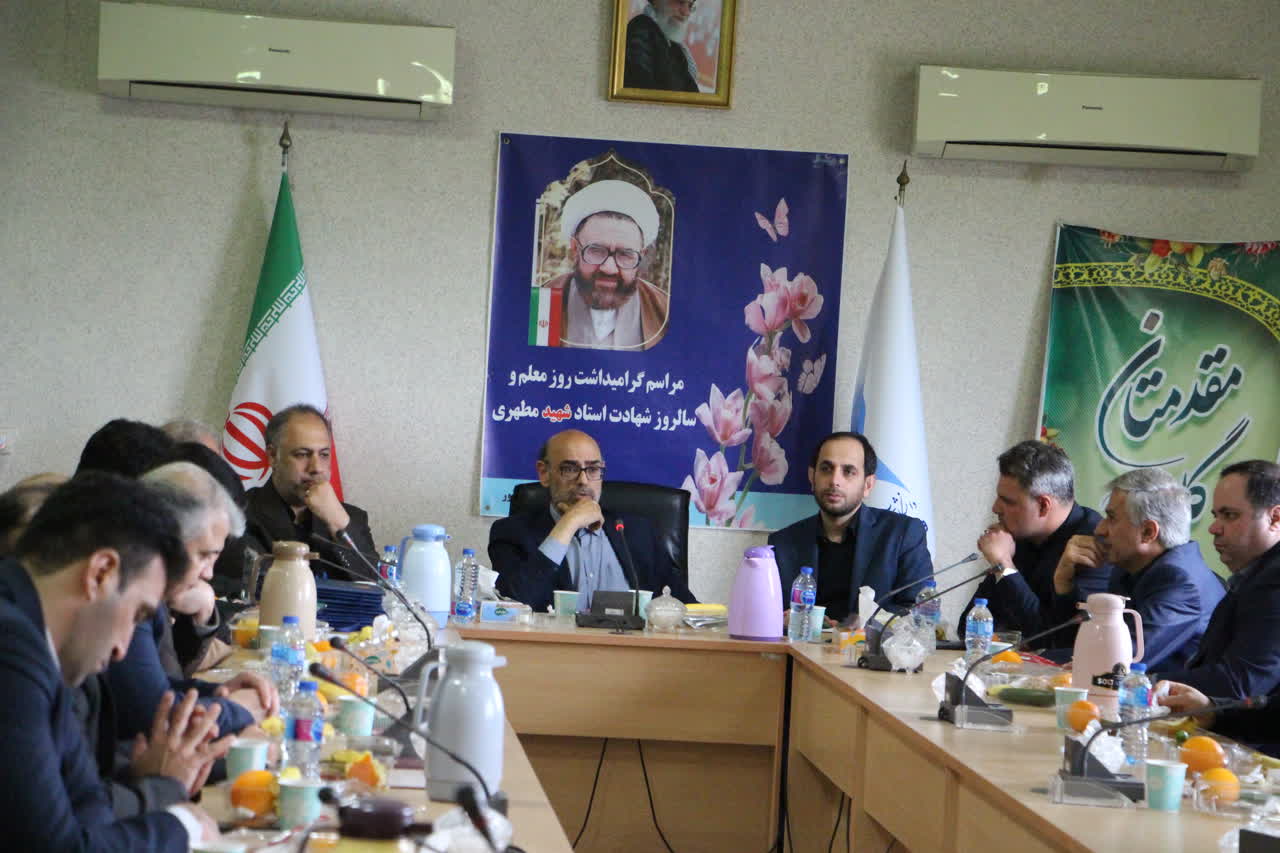 گرامیداشت مقام معلم در دانشگاه آزاد اسلامی واحد نور