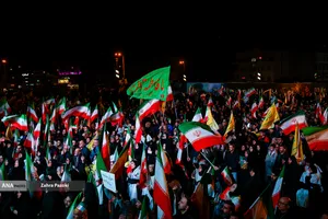 مراسم عزاداری در سوگ رهبر شهید انقلاب - میدان انقلاب تهران
