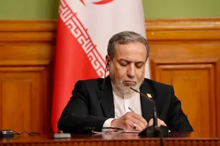 عراقچی خطاب به مرتس: دیگر خط قرمزی وجود نخواهد داشت
