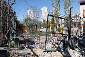 بازدید وزیر علوم از پژوهشگاه هوافضا در تهران