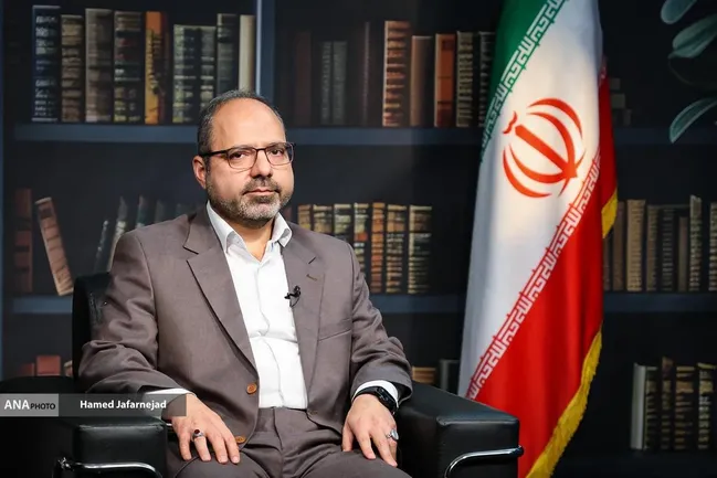 دهمین دوره فراخوان حمایت از اعضای هیئت علمی فناور دانشگاه آزاد آغاز شد؛ شناسایی و حمایت از استادان مسئله‌محور