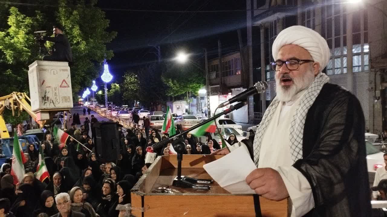 جشن ازدواج زوج‌های جانفدا در تجمعات شبانه مردم میاندوآب