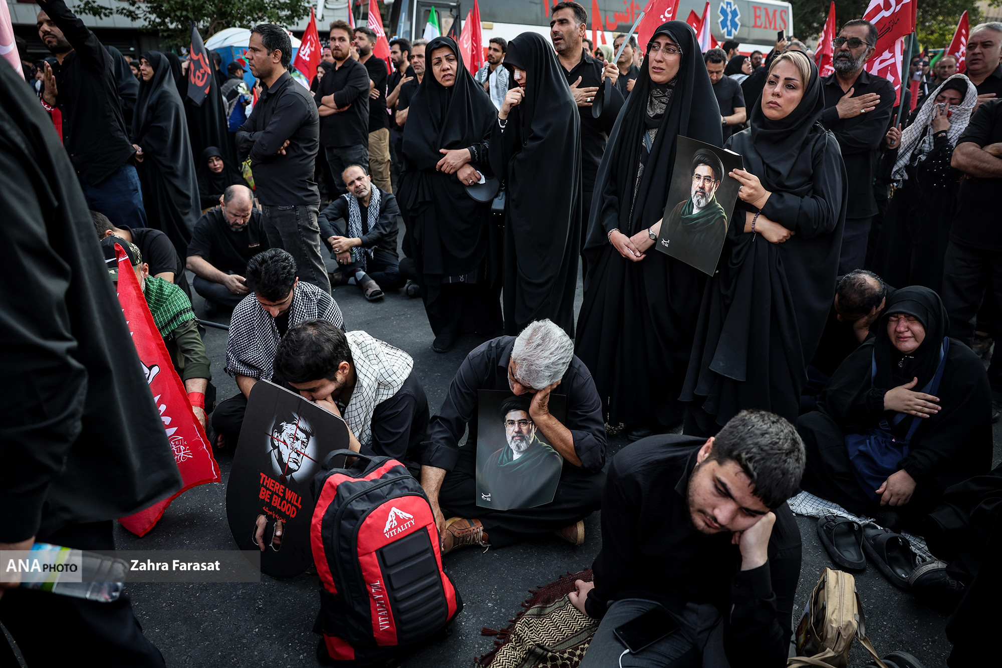 پیکر مطهر آقای شهید ایران به آزادی رسید/آخرین دیدار رهبر شهید انقلاب در تهران