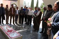 مزار شهید گمنام در دانشگاه آزاد اسلامی مرودشت غبارروبی و عطرافشانی شد
