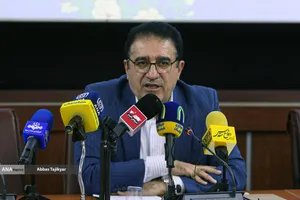 قادر آشنا مشاور وزیر فرهنگ و ارشاد اسلامی و دبیر شورای فرهنگ عمومی