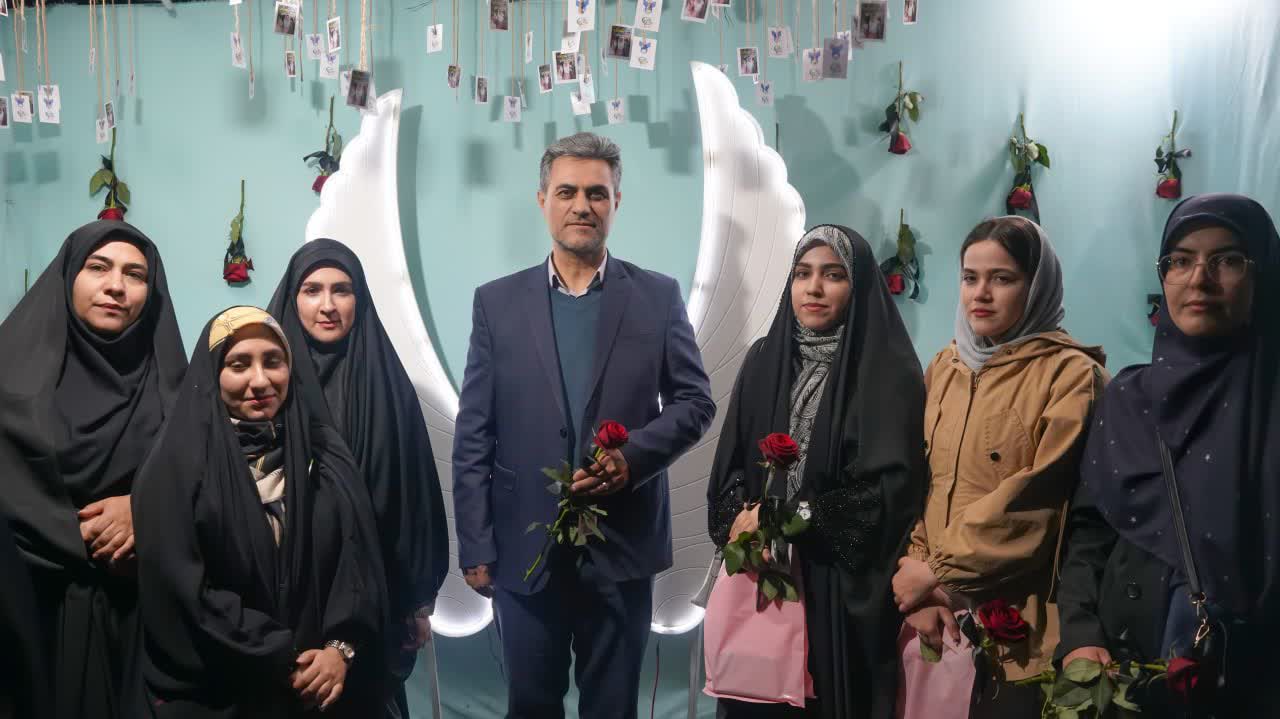 موکب «آفتاب امید» دانشگاه آزاد ارومیه؛ سنگر خدمت‌رسانی فرهنگی و اجتماعی در میدان ولایت فقیه