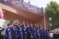 از میزبانی تا بدرقه؛ مشت‌های گره‌کرده دانشجویان دانشگاه شریف در ادای احترام به رهبر شهید