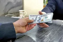 مشاور عالی وزیر صمت: چرا تخصیص ارز به تولیدکنندگان ۱۰۰ روز طول می کشد؟