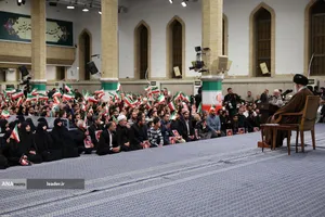 دیدار دانش&zwnj;آموزان و دانشجویان با رهبر معظم انقلاب