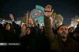 عزاداری شهادت رهبر انقلاب در چهارراه کوکاکولا خیابان پیروزی تهران